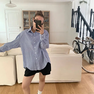 Double-pleated shorts