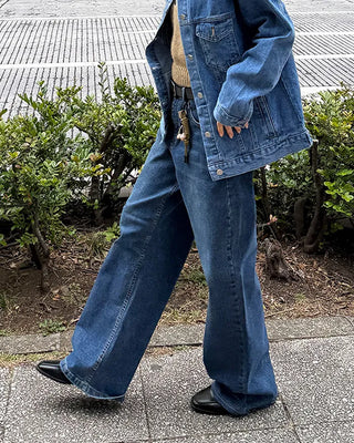 Loose-fit denim pants