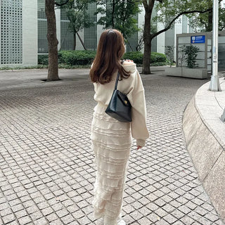 Off-shoulder cropped sweatshirt