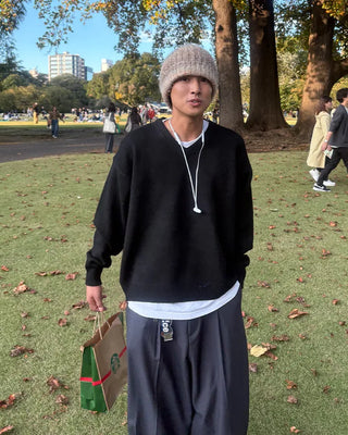 Wool V-neck knit