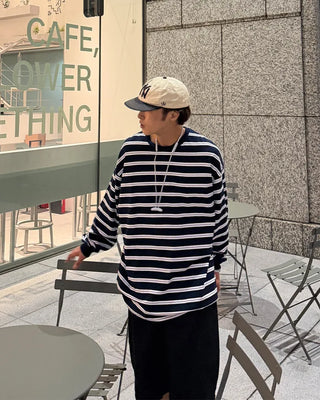 Multi-striped long-sleeved T-shirt