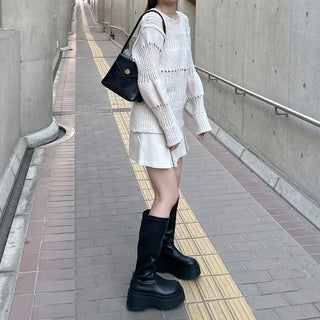 Loose-fitting punched knit