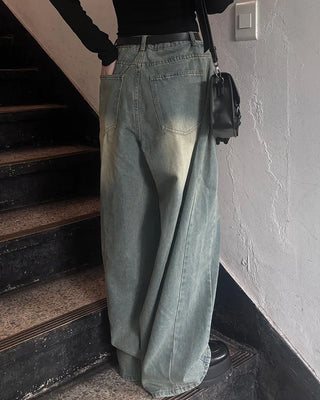 Side-tucked balloon denim pants