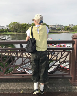 Back button vest