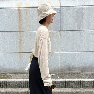 simple light bucket hat