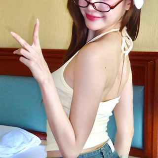 Halter self tie v neck beaded flower pattern top