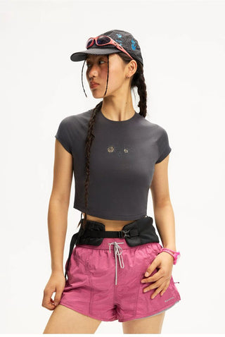 [Monterest] Cutout Embroidery Slim Fit Crop Tee