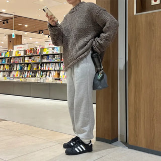 Handmade round knit