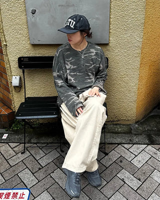 (Unisex) Camouflage Henley Neck Long T-Shirt