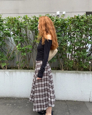 Eyelet Off-Shoulder Long Sleeve T-Shirt