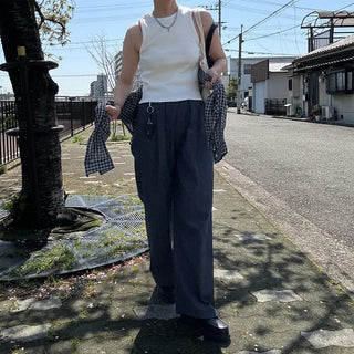 One-tuck easy denim pants