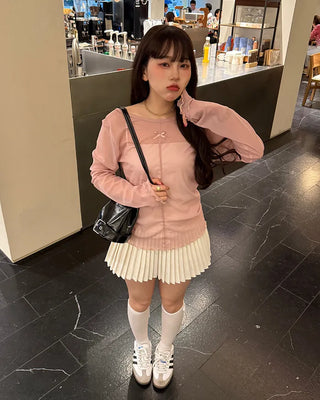Ribbon sheer knee socks