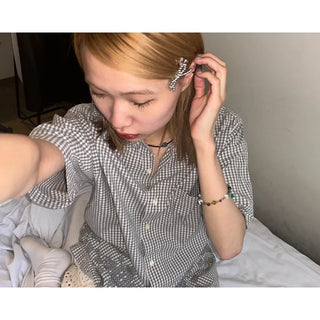 Silver ribbon hair clip