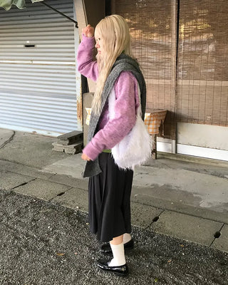 V-neck oversized knit