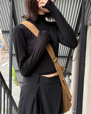 Cropped basic turtleneck T-shirt