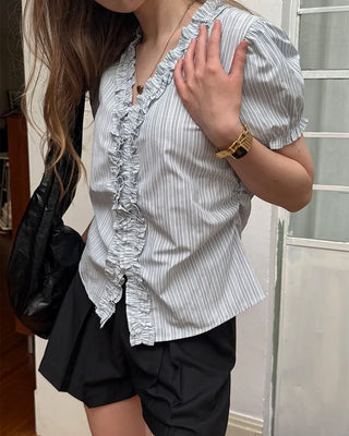 Frill puff sleeve blouse