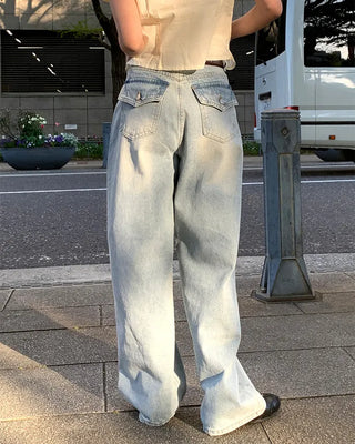 Wide-leg denim jeans with rear pockets