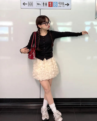 Round button cardigan