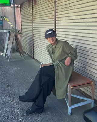 Side-Tucked Rounded Pants