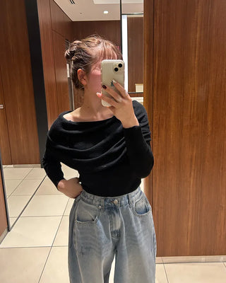 Slim Off-Shoulder Knit