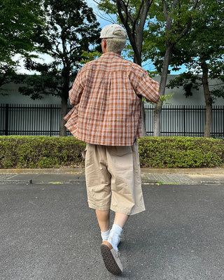 Checkered short-sleeved T-shirt