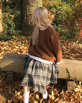Blurred Round Knit