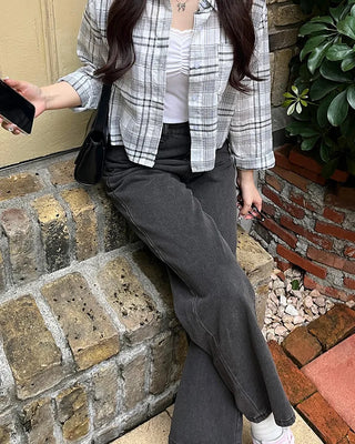 Basic straight-leg denim