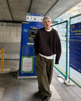 Panel-switching cargo pants