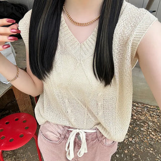 Twist knit sleeve top