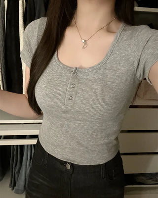 Button-down U-neck short-sleeved T-shirt