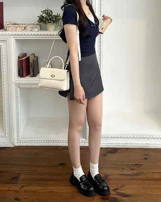 Button-down U-neck short-sleeved T-shirt