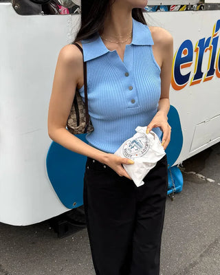 Button-up, large collar, sleeveless knit top