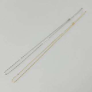 light simple neckless