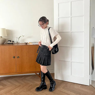 Belted denim pleated skirt