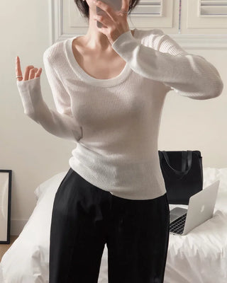 Slim Scoop Neck Knit