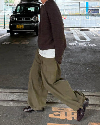 Panel-switching cargo pants