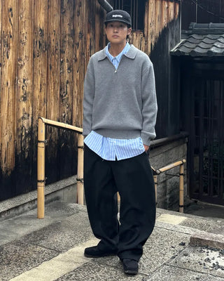 Half-neck zip-up collar knit