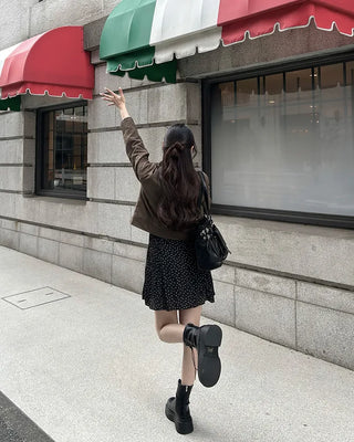 Square buckle shoulder bag