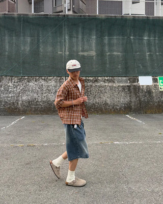 Washed Bermuda denim pants