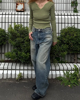 Keyhole neckline striped long-sleeve knit