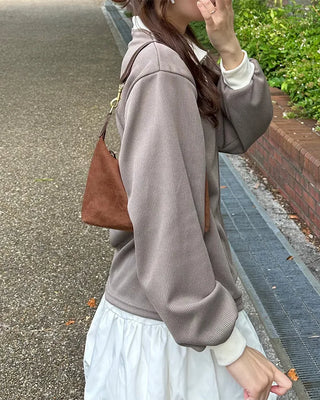 Open-collar double-button knit
