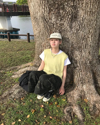 Simple basic short-sleeved shirt