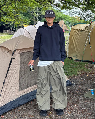 Side-tuck cargo pants