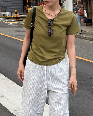 Basic round neck T-shirt