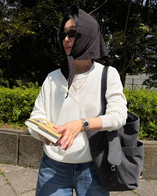 Summer V-neck knit