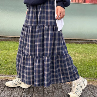 Checked long skirt