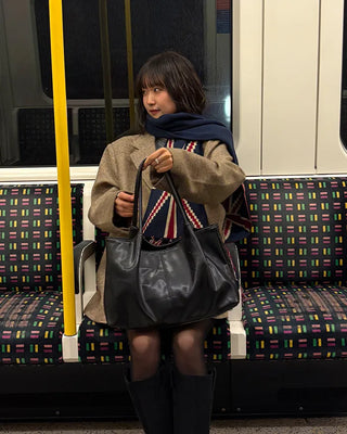 Leather tote bag