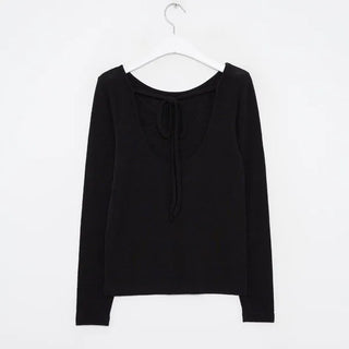 Back Ribbon T-shirt