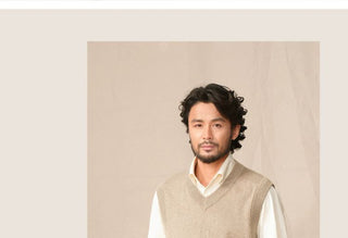 [CULTUM] V-Neck Knit Vest