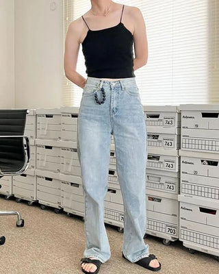 Basic camisole with built-in cups
